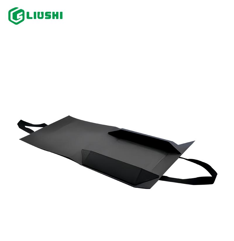 black rigid Paper foldable gift box with logo 