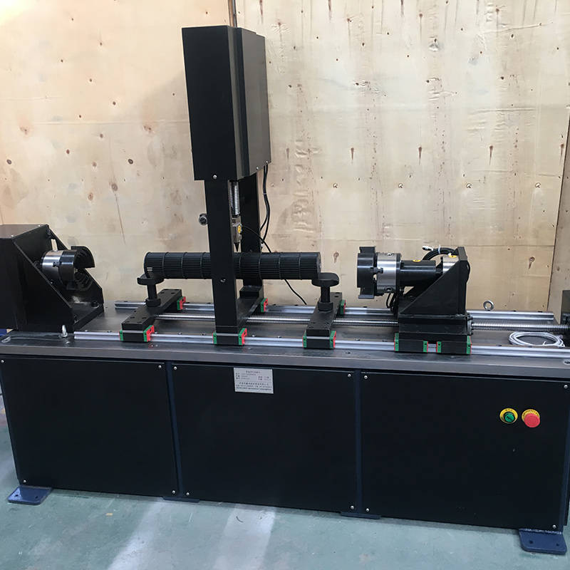 Static Tensile And Torsion Testing Machine For Through-Flow Blade