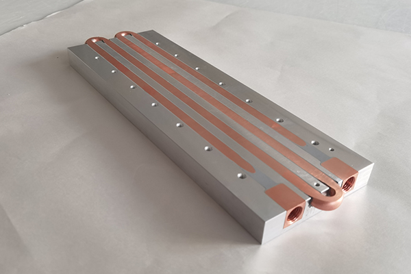 Dual-baseplate radiator