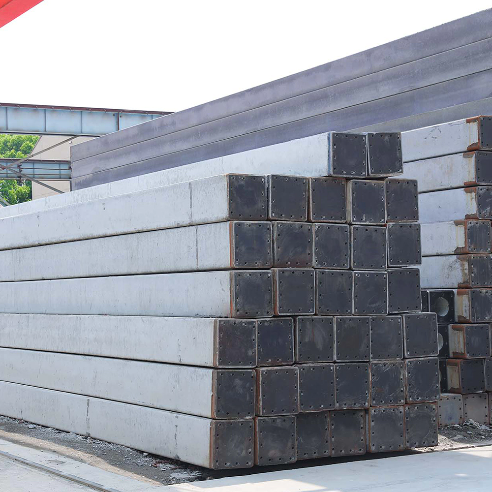 Steel mold for prefabricated solid square spun pile