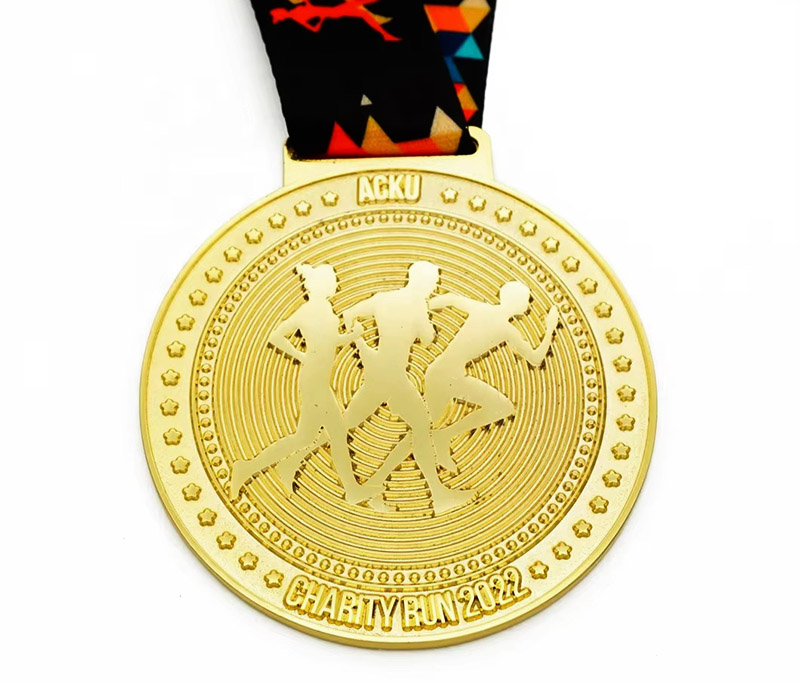 Gold medallion2