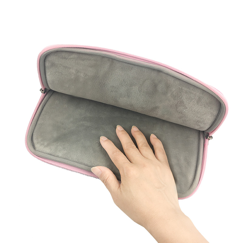 Cute Bear Computer Laptop Tablet Soft Case Bag