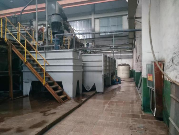 50T per day automatic crusher and sorting system for scrap lead battery recycle machine 