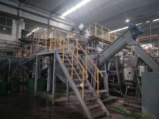 50T per day automatic crusher and sorting system for scrap lead battery recycle machine 