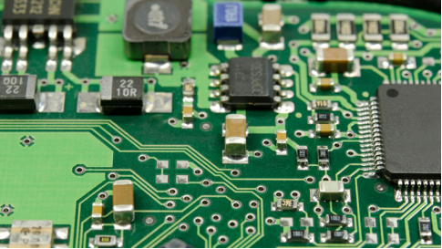  Mga Electronic na Bahagi sa PCB 