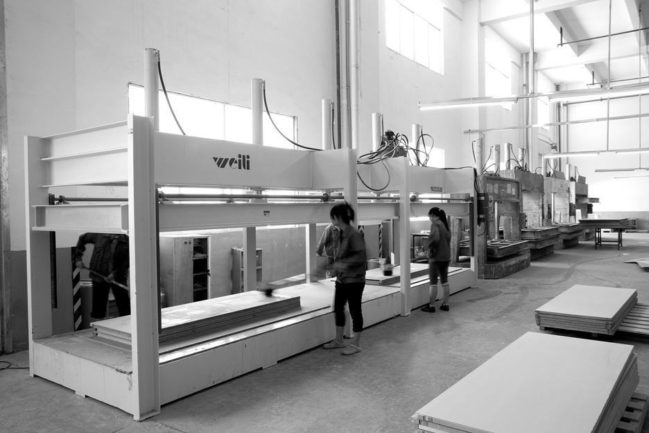 OEM/ODM Luxury Modern Solid Wood Furniture for Villa