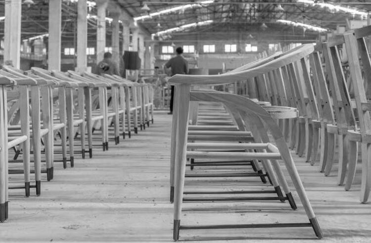 OEM/ODM Luxury Modern Solid Wood Furniture for Villa