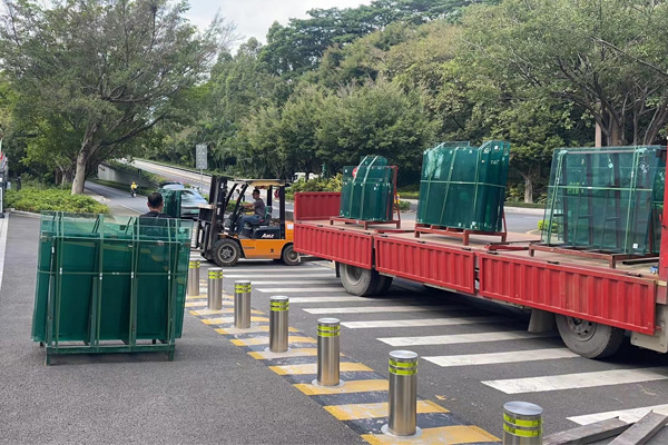 Vidro laminado de alto padrão entregue à Escola Vocacional e Técnica Shenzhen Longhua, a Guangmingde Company demonstrou sua força profissional
