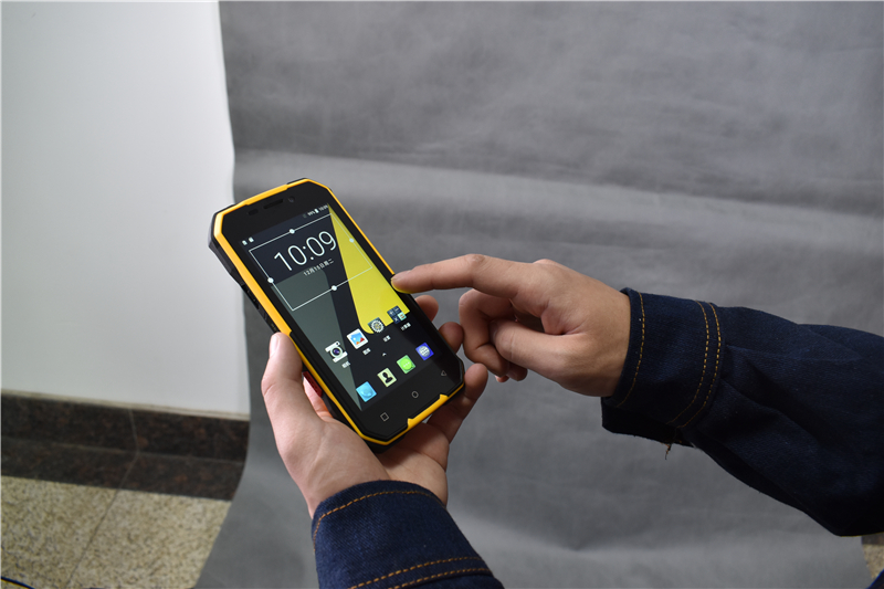 Telefono 5G intrinsecamente sicuro: un punto di svolta per ambienti di lavoro pericolosi