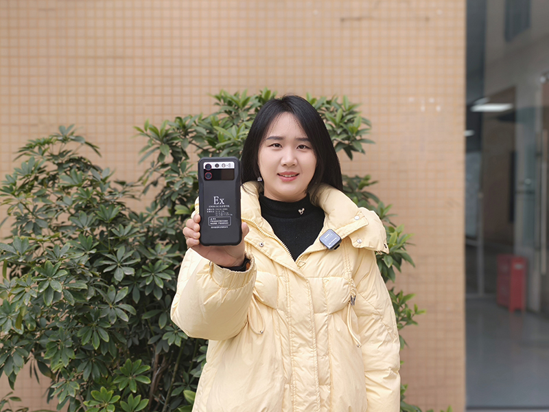 UNBOXING KTW399 (5G) telefono cellulare a prova di esplosione!