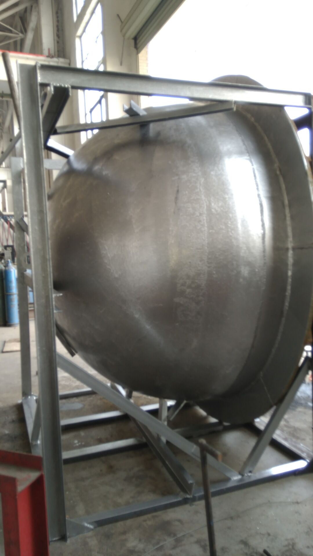 Customized Size of from 2T to 100T Lead Production Smelting Pot for Car Scrap Lead Battery Metal Recycling Equipment