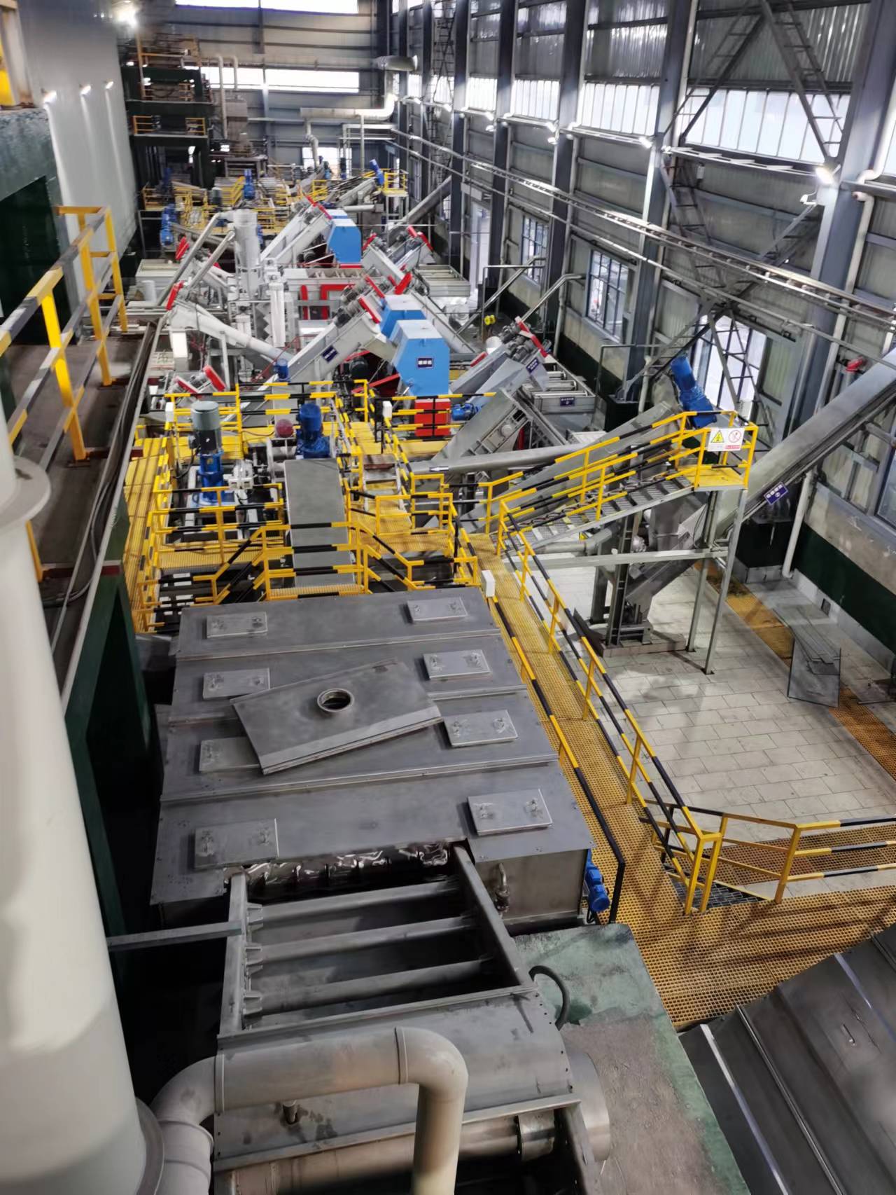 5T 10T Per Hour  Customized Automatic Crushing and Sorting Machine System for Scrap Lead-acid Battery Recycle