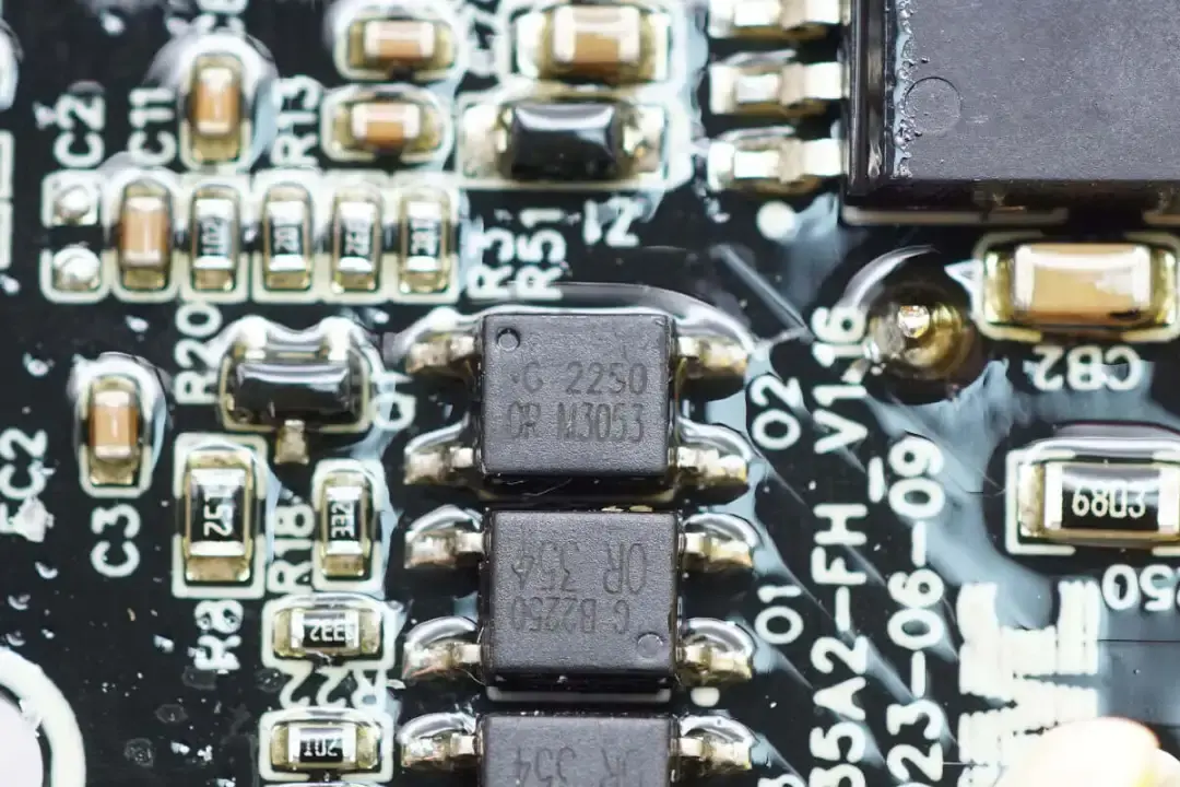 Case Sharing: High-Speed Hair Dryer Application-The Application of Orient Thyristor Optocoupler and Transistor Optocoupler