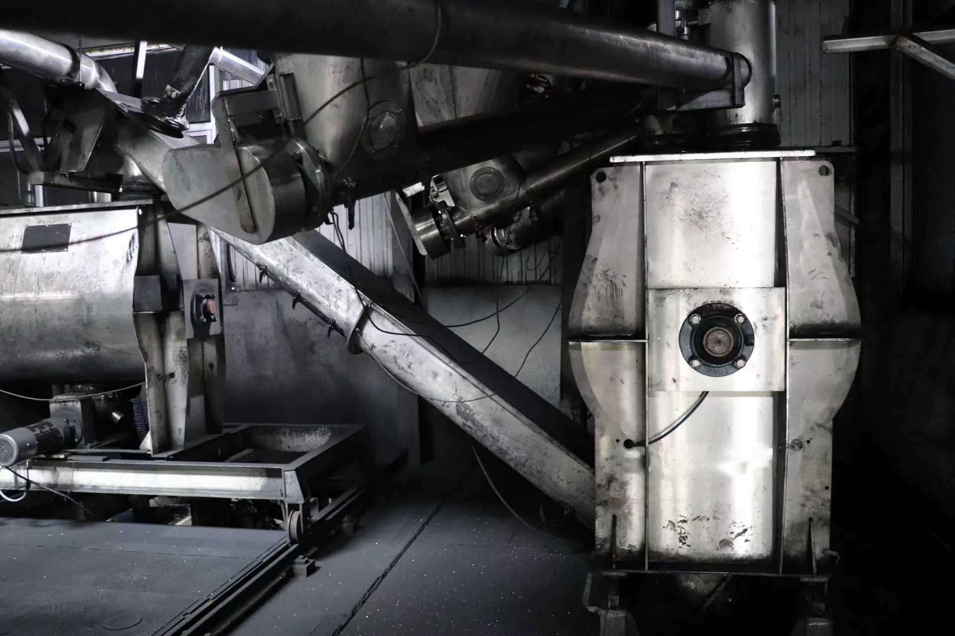 Witnessing a Masterbatch Factory Powder Leakage: This "Darkness" Isn't Exaggerated