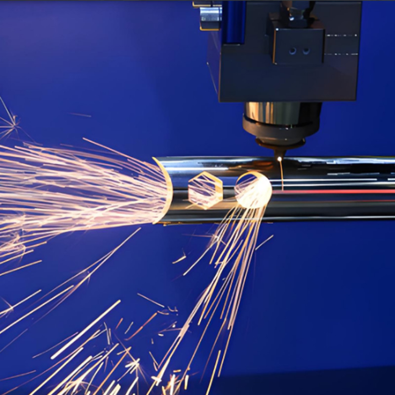 Small pipe cutter