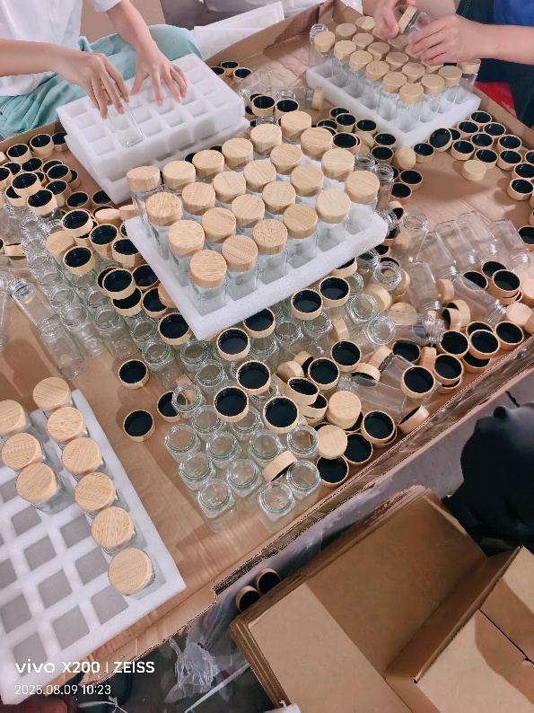 SuanHouse Successfully Delivers Premium Glass Spice Jar Sets to Repeat Customer in Thailand