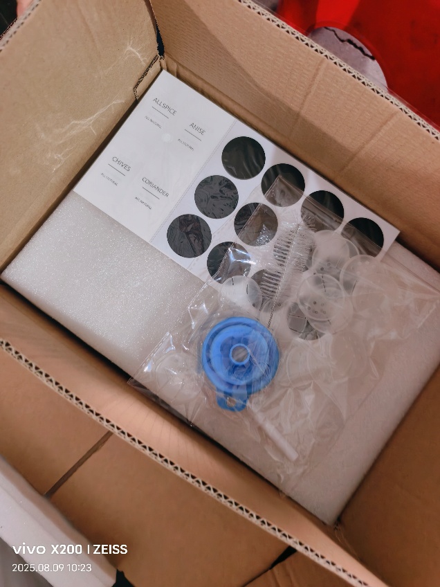 SuanHouse Successfully Delivers Premium Glass Spice Jar Sets to Repeat Customer in Thailand