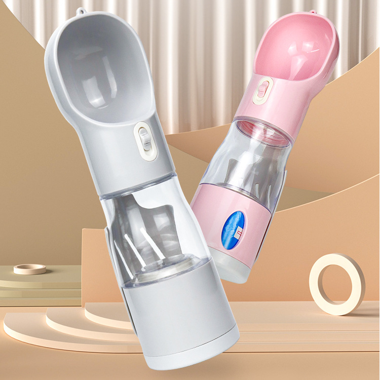 Dog Water Bottle With One-Hand Operation Design