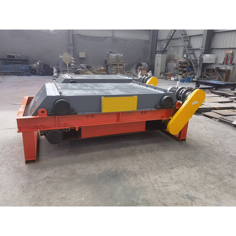 Permanent magnet self-unloading iron separator