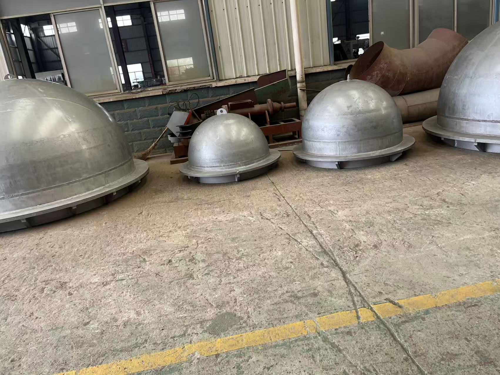 lufeng brand custom from 1T to 150T lead pot for scrap lead battery recycle 