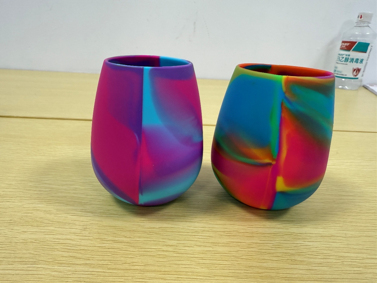 Make Your Mark: Custom Logo Silicone Wine Glass – The Ultimate Party Essential!