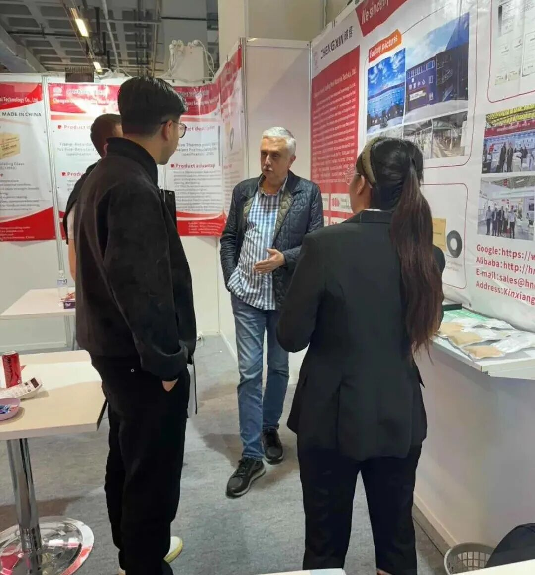 China's Smart Sealing Technology at 2025 Turkey Glass Exhibition: Istanbul Attracts Global Attention.
