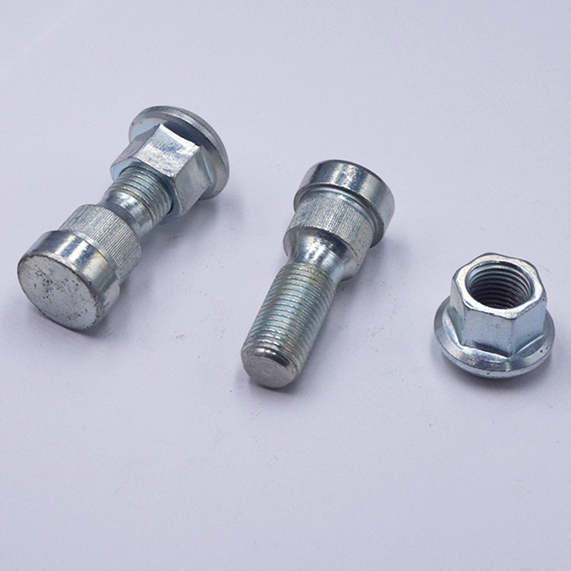 Knurled Wheel Hub Bolts