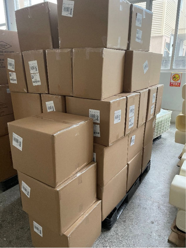 Year-End Rush Our Factory Delivers Tens of Thousands of Custom Plastic Cups Amid Peak Demand