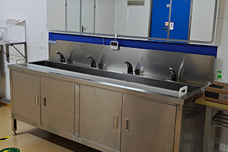 Cleanroom Maintenance Service Case: Air Shower Filter Maintenance and Water Inlet Cleaning