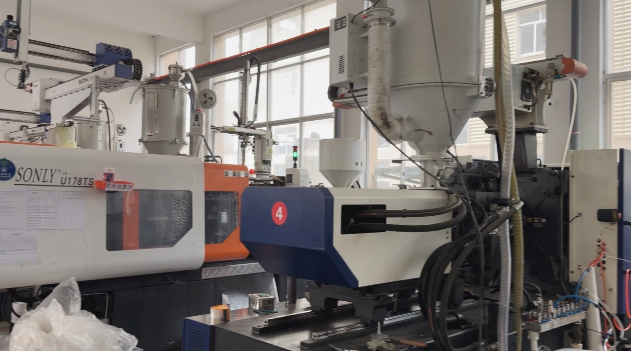 From Concept to Container How Custom Mold Development Brings Unique Plastic Cups to Life