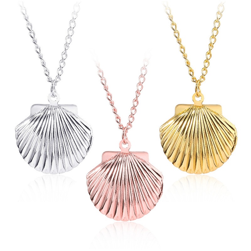 Shell Pendant Necklaces