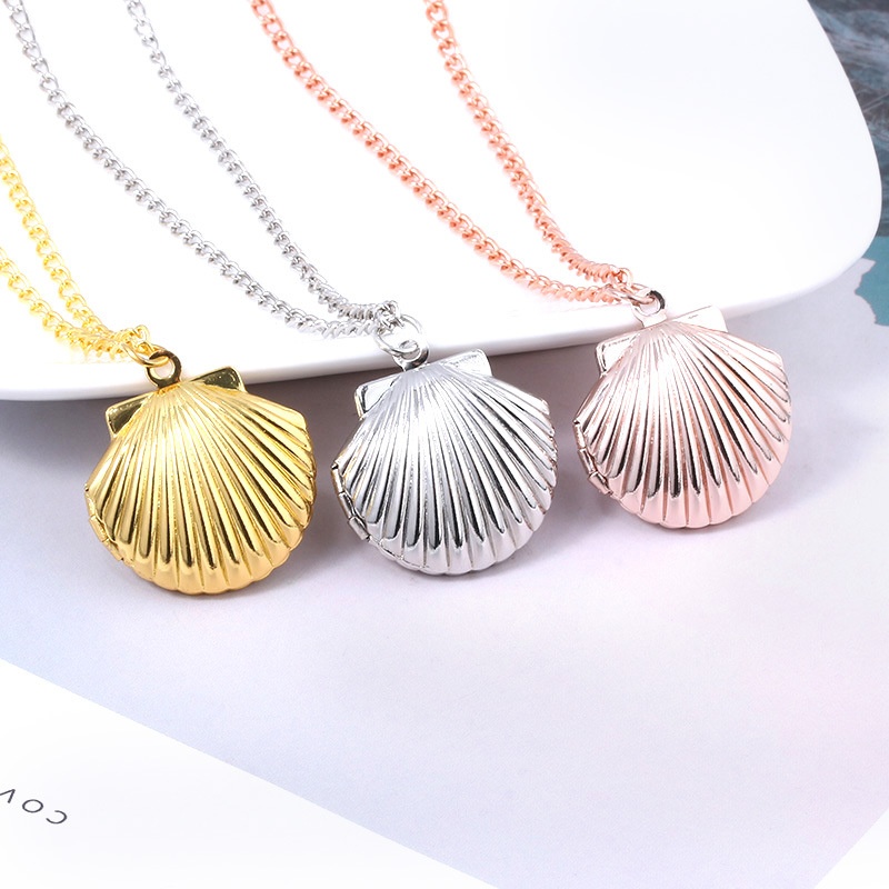 Shell Pendant Necklaces
