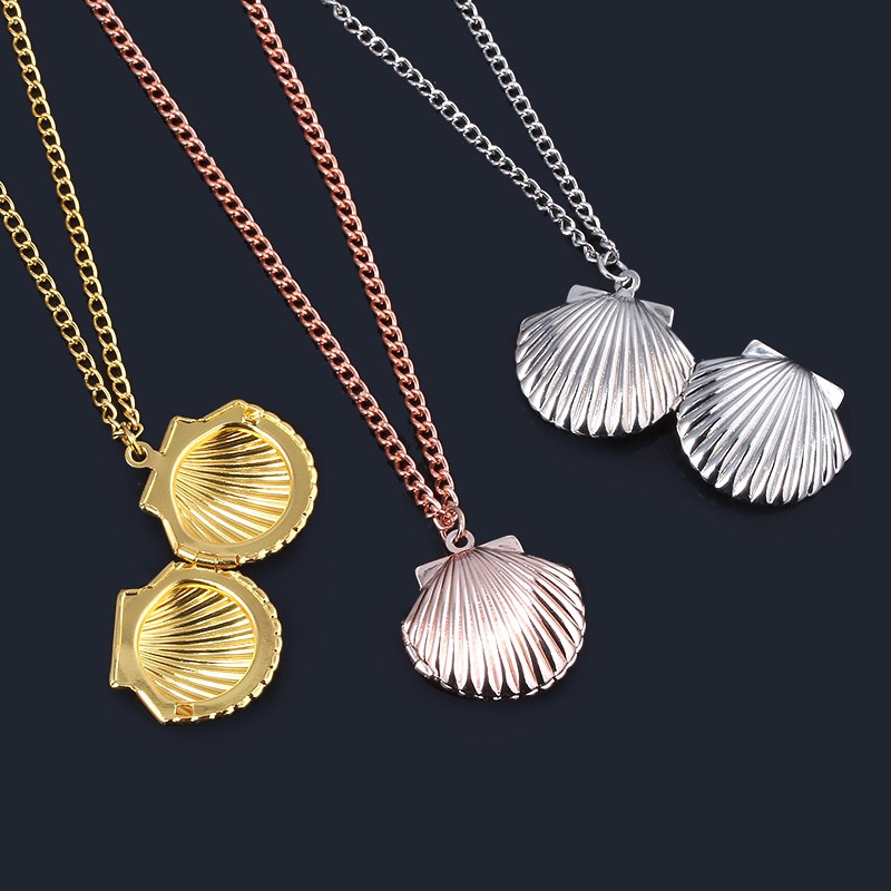 Shell Pendant Necklaces