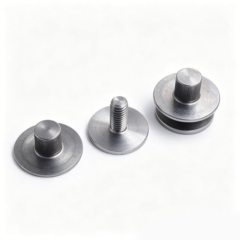 Knurled Cylindrical Or External Hexagonal Locking Screws And Nuts