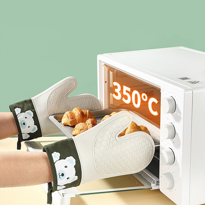 Silicone Oven Mitts & Heat-Resistant Gloves