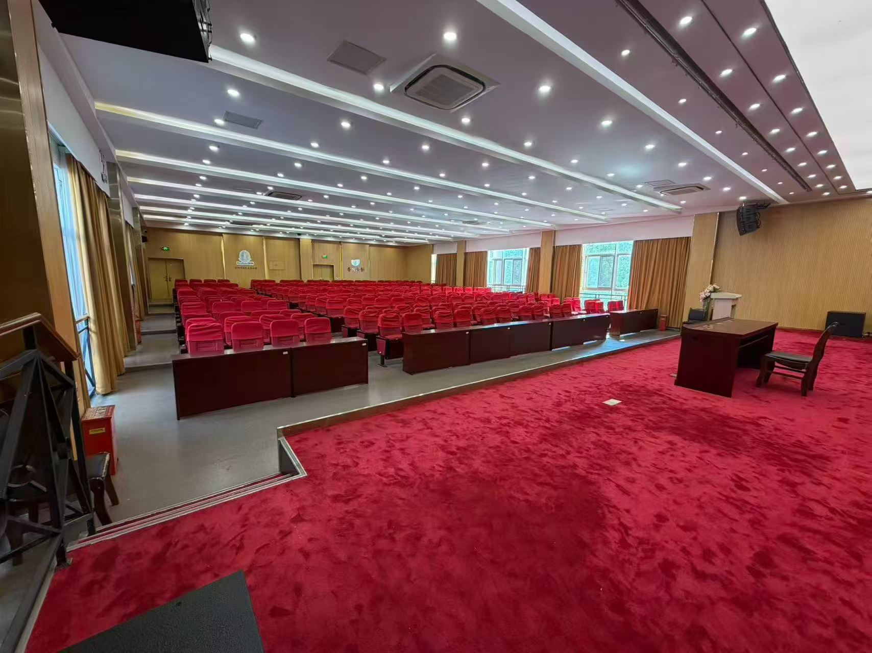 Installation and Commissioning of the Sound Reinforcement System for a School Auditorium in Zhejiang Completed